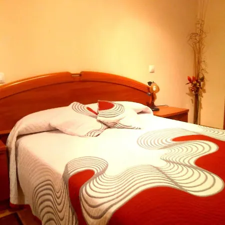 Vistas Al Mar Con Terraza Y Piscina Primera Linea Apartamento *